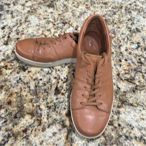 CLARKS Men’s Kitna Vibe Sneaker Tan Leather Size 9.5